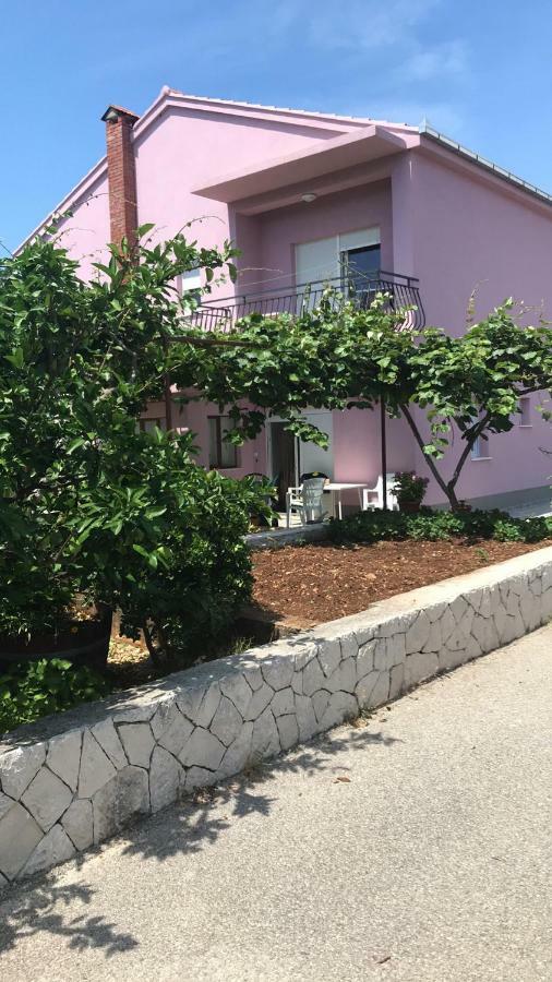 Apartman Mirjana With Terrace And Free Parking Donji Okrug Exterior foto