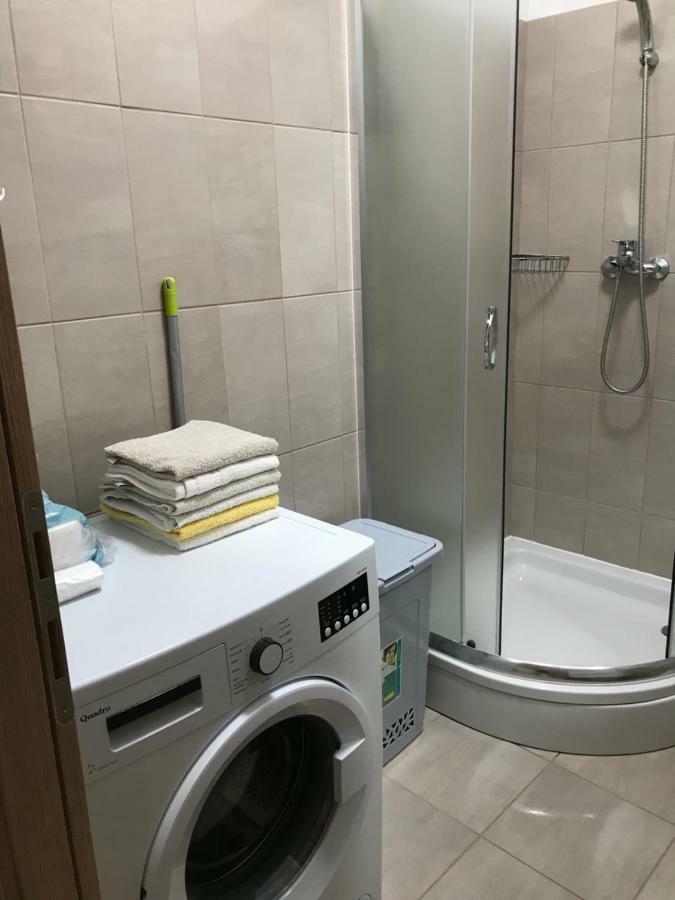 Apartman Mirjana With Terrace And Free Parking Donji Okrug Exterior foto